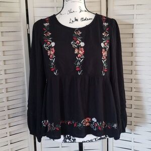 American Eagle Outfitters black long sleeve embroidery open back blouse size S